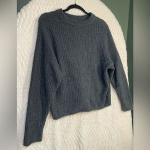 Universal Thread Goods Co. Grey Knitted Sweater in Medium